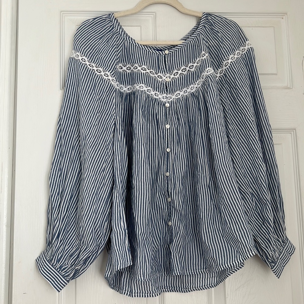 NWT : OLD NAVY - Blue stripes long sleeve blouse